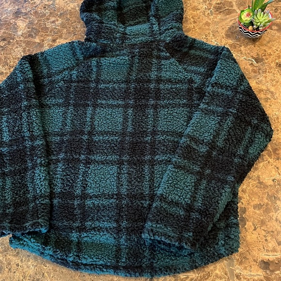 PINK Victoria’s Secret Green Plaid Cozy Plush Sherpa Pullover Hoodie XS Relaxed - Picture 4 of 10